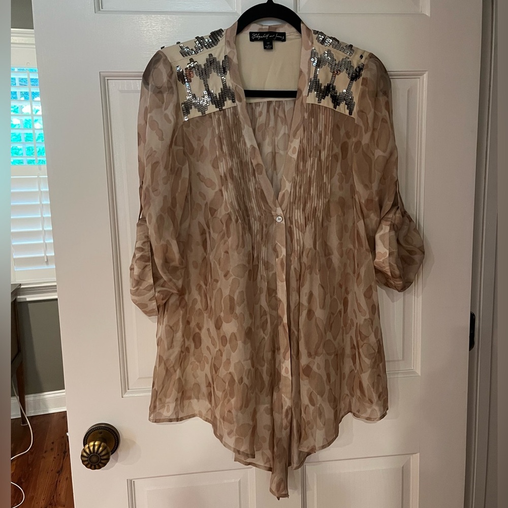 Elizabeth and James Cream Gold Graphic Blouse